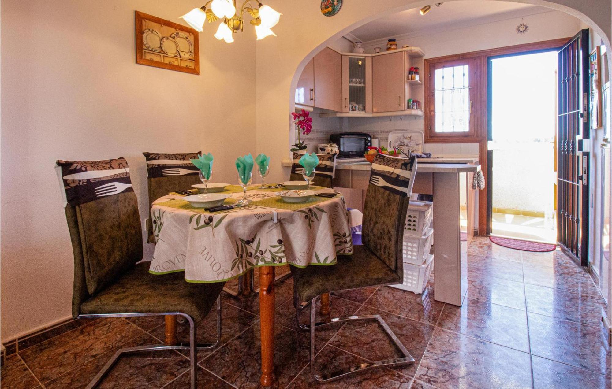 Cozy Apartment In Guardamar Del Segura Exterior photo