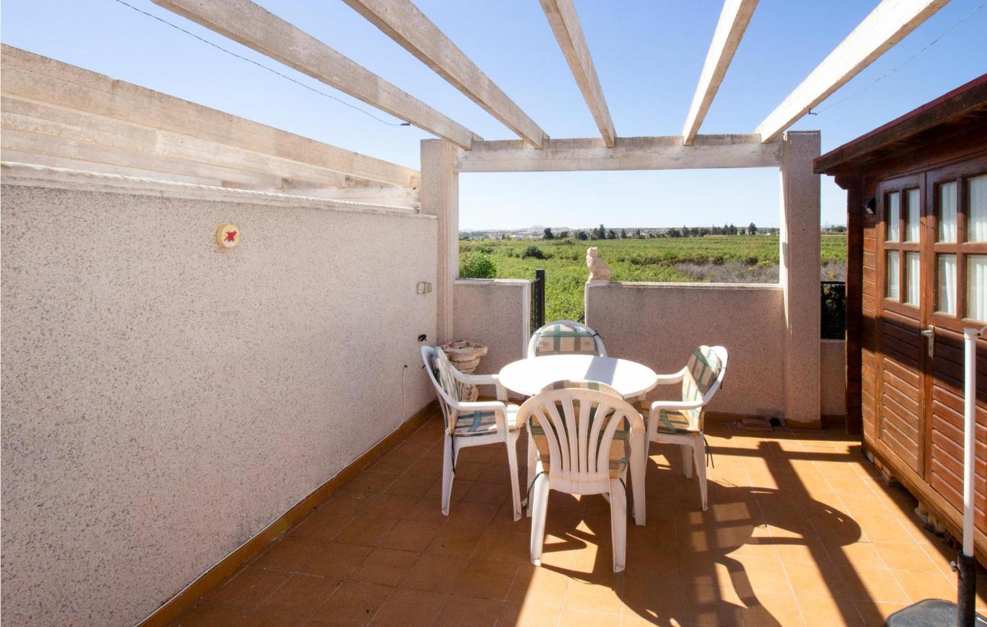 Cozy Apartment In Guardamar Del Segura Exterior photo